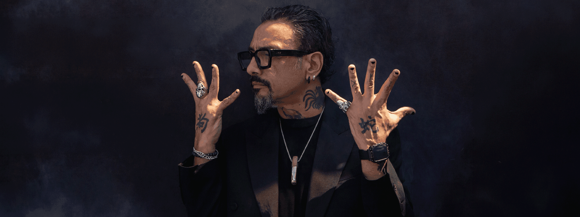 Banner Claudio Valenzuela - "La Historia De Lucybell y Su Viaje En Solitario"