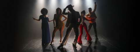 Leyendas, Luces y Baile