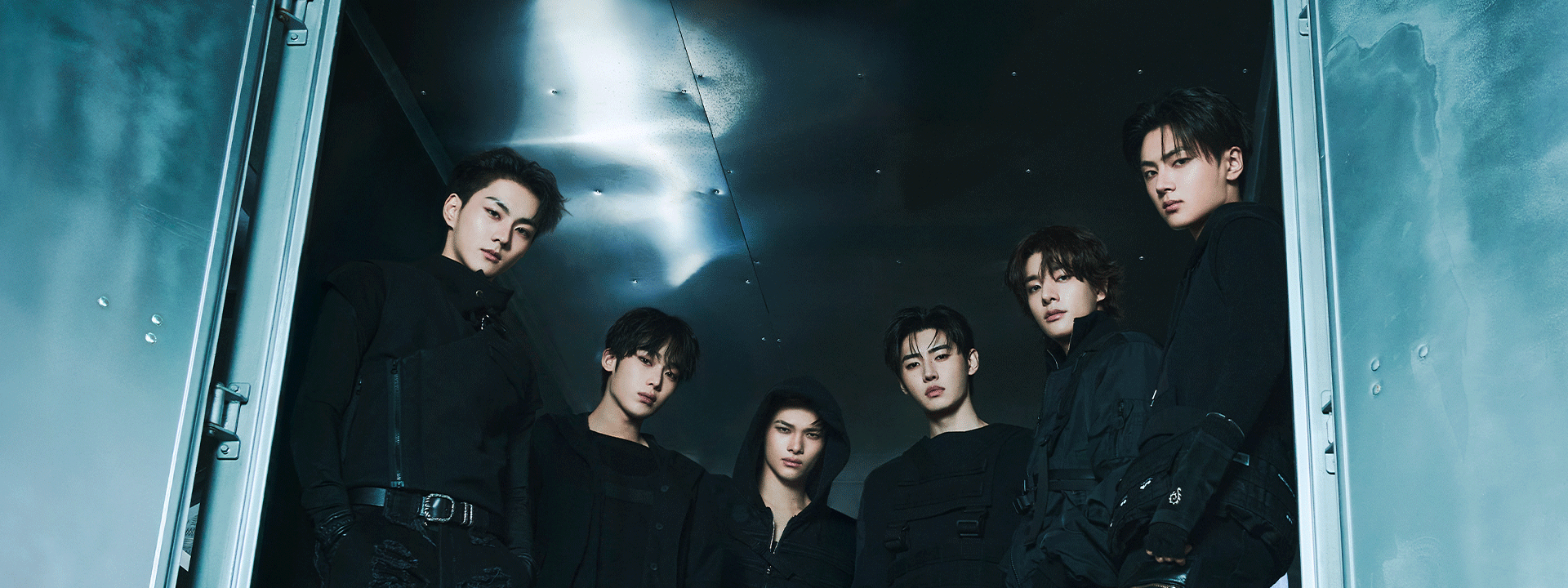 ENHYPEN WORLD TOUR 'BLOOD SAGA'